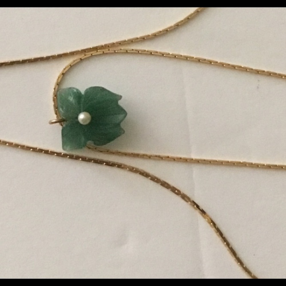 Necklace & Pendant Carved Vintage Jade NWOT